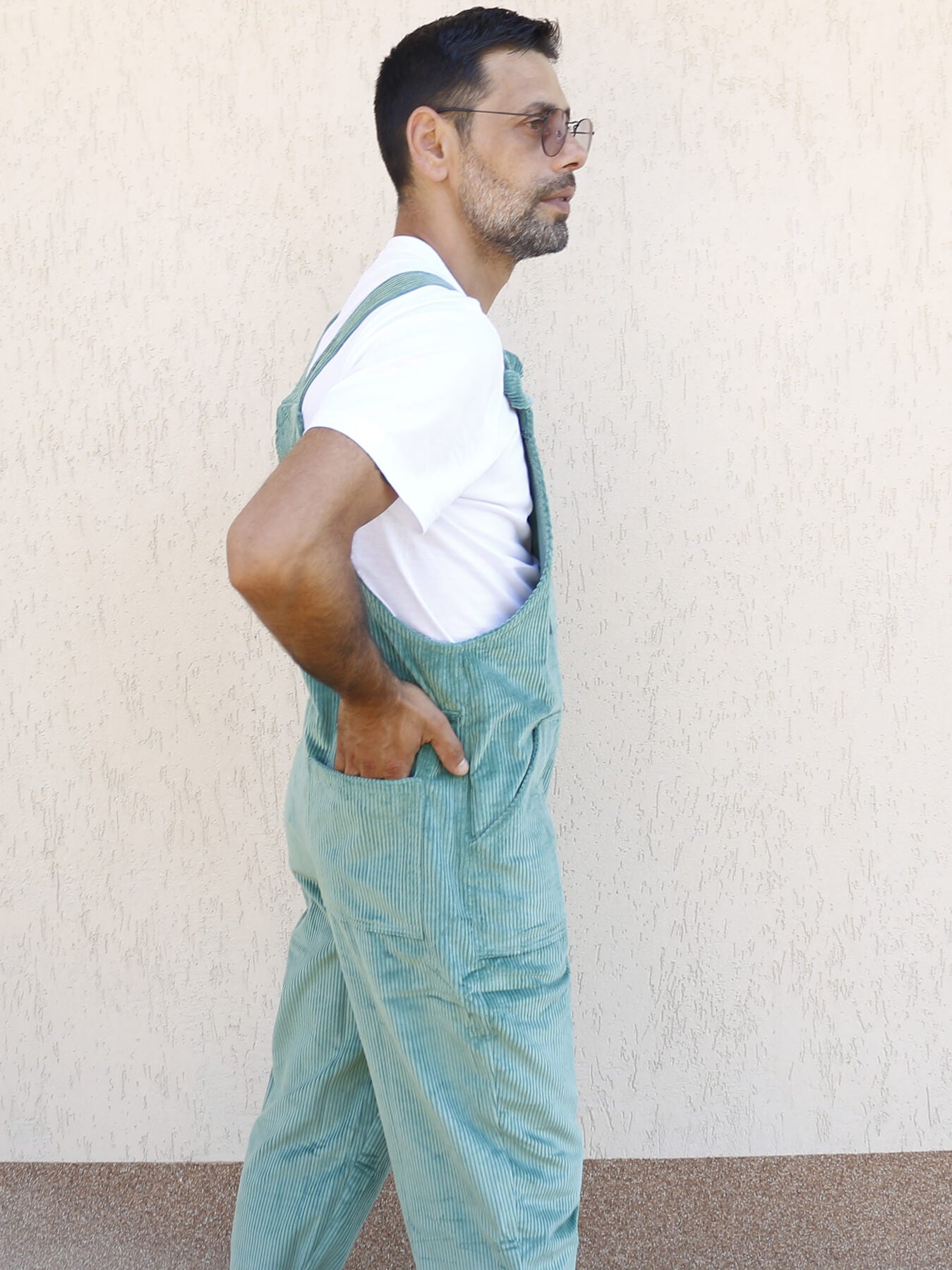 male model posing in YAYS PRIMO Jade Green, back view, product detail back pocket